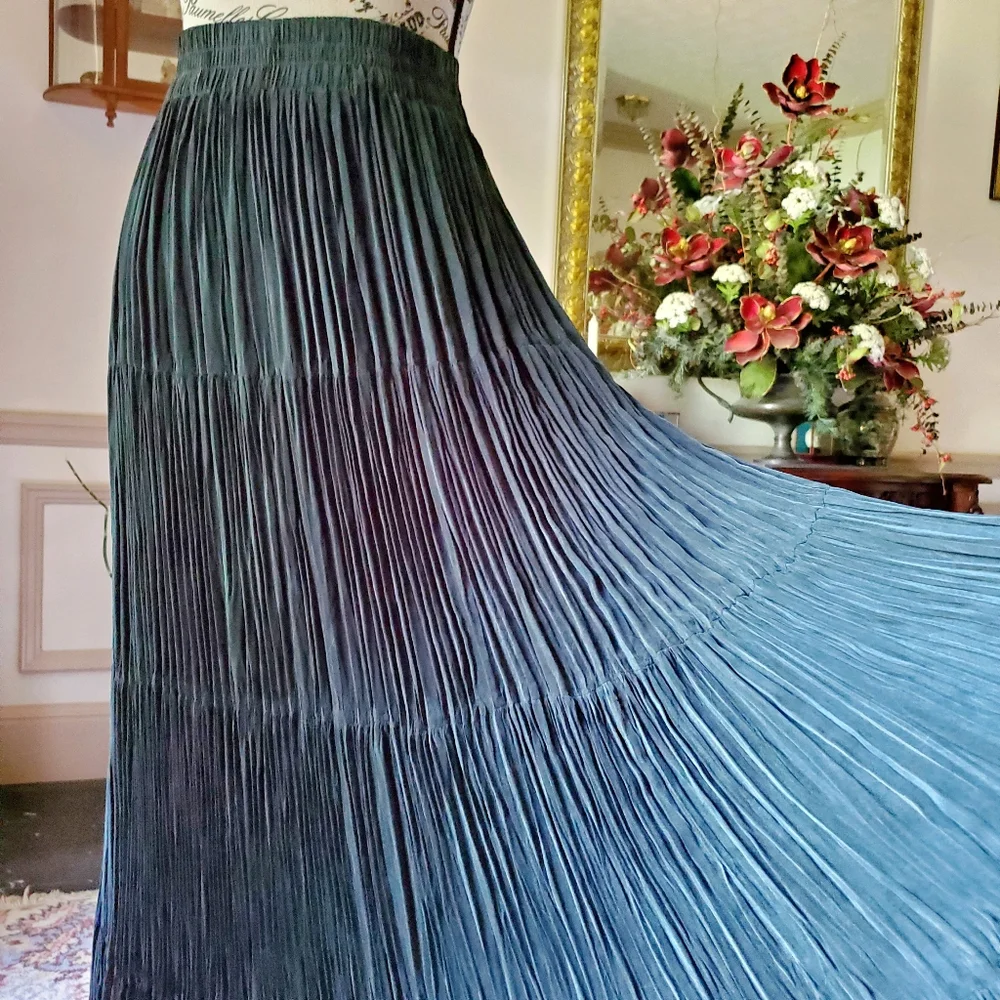 Vintage Niver Emerald Green Tiered A-line Western Skirt - Picture 3 of 9